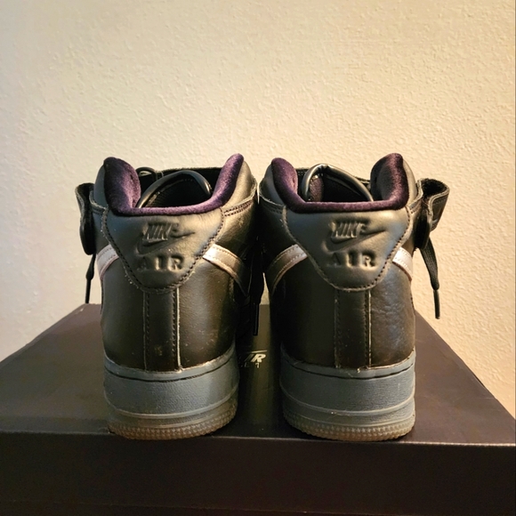 Air Force 1 - Picture 3 of 5